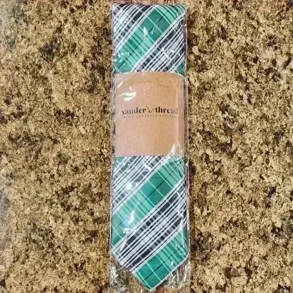 Men's Xander Thread Green, Black Plaid Hand Made Microfiber Neck Tie - Picture 3 of 8